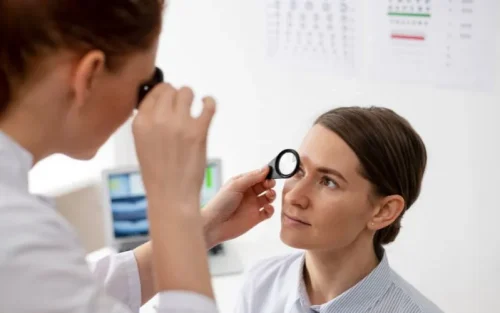 Best Cornea Specialist in Bangalore Comprehensive Keratoconus Evaluation and Management (2) best cornea specialist in bangalore